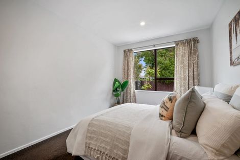 Photo of property in 2/32 Prestons Road, Redwood, Christchurch, 8051