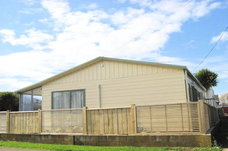 Photo of property in 10 Kings Avenue, Gonville, Whanganui, 4501