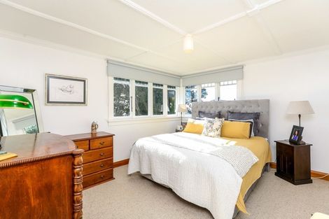 Photo of property in 76 Belt Road, New Plymouth, 4310