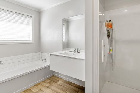 Photo of property in 16 Eric Batchelor Place, Waimate, 7924