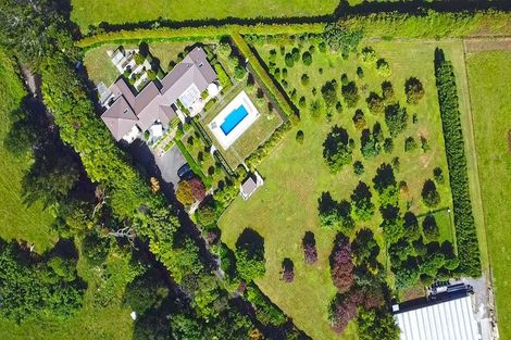 Photo of property in 36 Manutahi Road, Hillsborough, New Plymouth, 4372