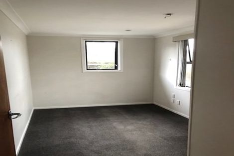 Photo of property in 31 Awaroa Road, Sunnyvale, Auckland, 0612