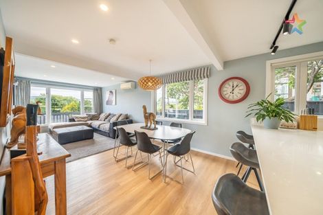 Photo of property in 27 Wyndrum Avenue, Waterloo, Lower Hutt, 5011