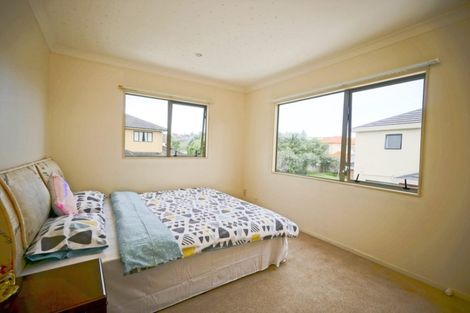 Photo of property in 118 Hugh Green Drive, Pinehill, Auckland, 0632
