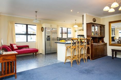 Photo of property in 10 Meeanee Quay, Westshore, Napier, 4110