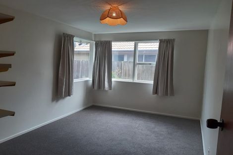 Photo of property in 34 Denise Crescent, Hornby, Christchurch, 8042