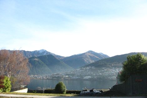 Photo of property in 24 Oregon Drive, Kelvin Heights, Queenstown, 9300
