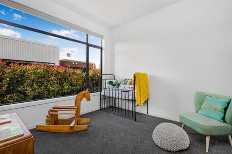 Photo of property in 6 Gallantry Crescent, Papakura, 2110