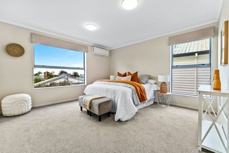 Photo of property in 4 Vincent Lane, Hobsonville, Auckland, 0616