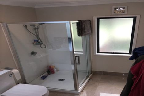 Photo of property in 15 Van Dyke Place, West Harbour, Auckland, 0618