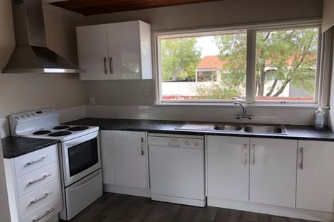 Photo of property in 48 Solway Avenue, Ilam, Christchurch, 8041