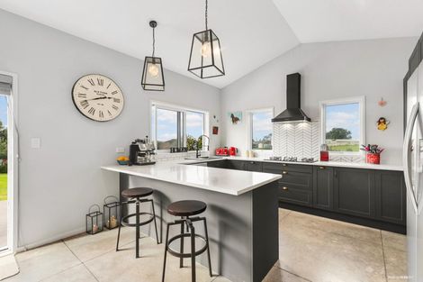 Photo of property in 12 Allan Road, Awhitu, Waiuku, 2684