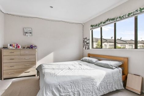 Photo of property in 21 Skip Lane, East Tamaki, Auckland, 2013