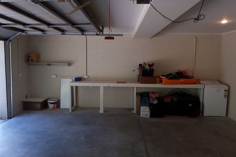 Photo of property in 12a Wicklam Lane, Greenhithe, Auckland, 0632