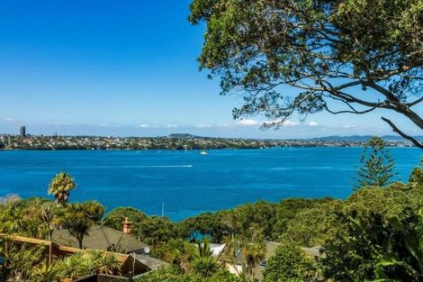 Photo of property in 24 Hinemoa Street, Birkenhead, Auckland, 0626