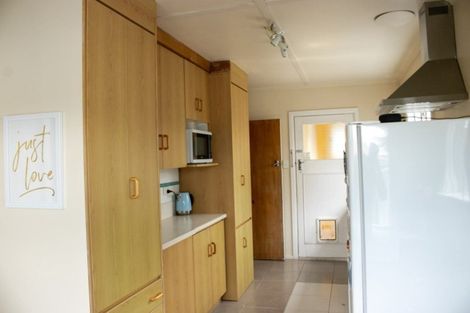 Photo of property in 151 College Street, Awapuni, Palmerston North, 4412