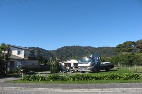 Photo of property in 46 Domett Esplanade, Cobden, Greymouth, 7802