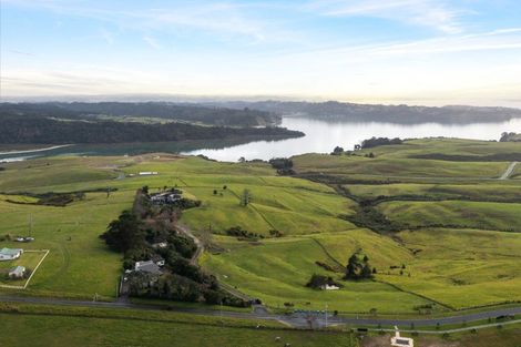 Photo of property in 189 Vaughans Road, Okura, Albany, 0792