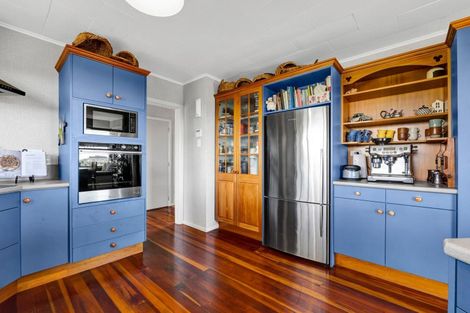 Photo of property in 24 Darwin Crescent, Spotswood, New Plymouth, 4310