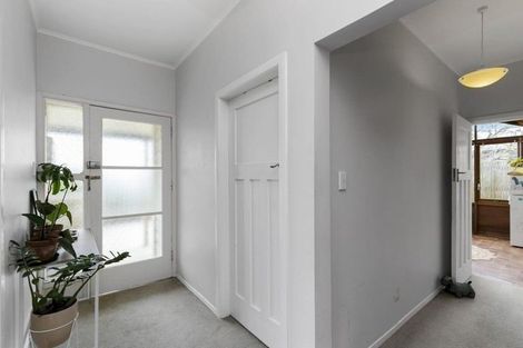 Photo of property in 2 Naughton Terrace, Kilbirnie, Wellington, 6022