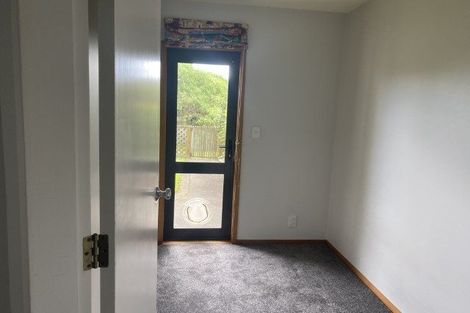 Photo of property in 22 Marina View, Paremata, Porirua, 5026