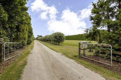 Photo of property in 280 Corbett Road, Paraite, New Plymouth, 4373