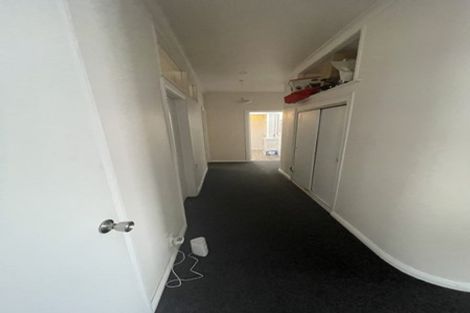 Photo of property in 6 Epsom Way, Karori, Wellington, 6012