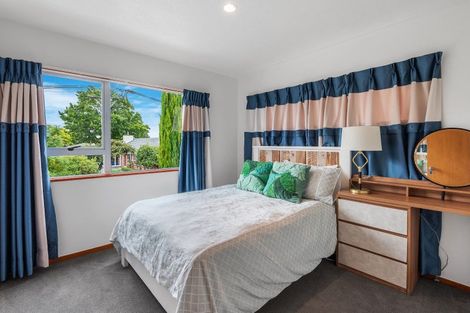 Photo of property in 33 Coniston Avenue, Ilam, Christchurch, 8041