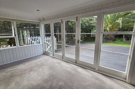 Photo of property in 9 Kerswill Place, Pakuranga, Auckland, 2010