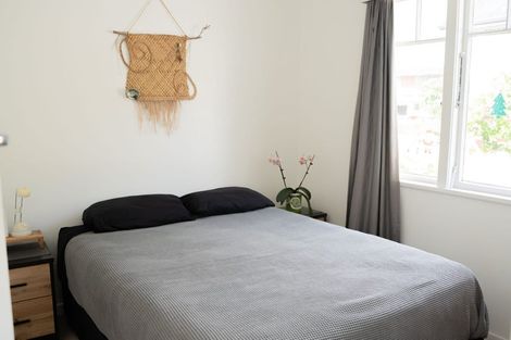 Photo of property in 4 Wolsley Avenue, Milford, Auckland, 0620