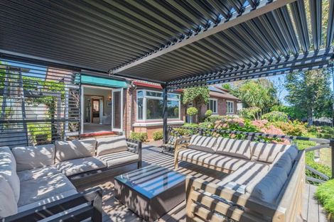 Photo of property in 40 Youngs Road, Papakura, 2110