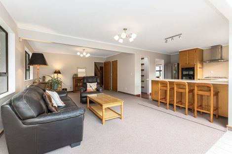 Photo of property in 33 Satara Crescent, Khandallah, Wellington, 6035