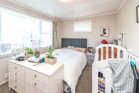 Photo of property in 1 Hodge Place, Aramoho, Whanganui, 4500