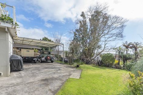 Photo of property in 16 Trentham Road, Papakura, 2110