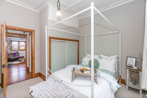 Photo of property in 106 Forest Lake Road, Forest Lake, Hamilton, 3200