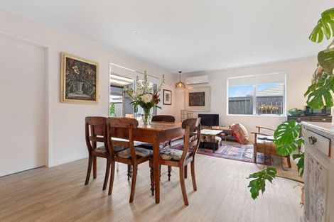 Photo of property in 3 Lance Way, Papamoa, 3118