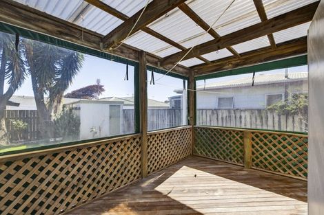 Photo of property in 5 Seddon Street, Westown, New Plymouth, 4310