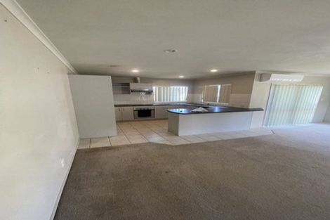 Photo of property in 37 Hilltop Road, Flat Bush, Auckland, 2019