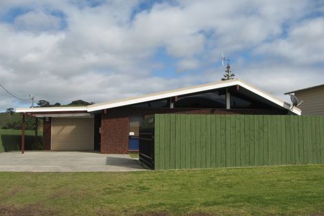 Photo of property in 7 Kaye Road, Pataua North, Whangarei, 0175