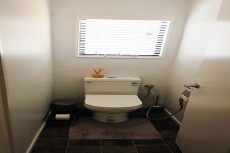 Photo of property in 1/38 Kaipatiki Road, Glenfield, Auckland, 0629