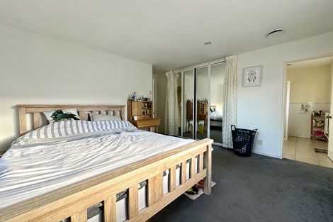 Photo of property in 143 Sturges Road, Henderson, Auckland, 0612