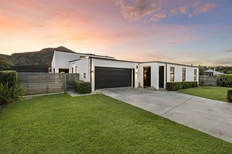 Photo of property in 5 Poppy Lane, Albert Town, Wanaka, 9305