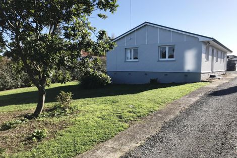 Photo of property in 16 Gibson Road, Tuakau, 2121