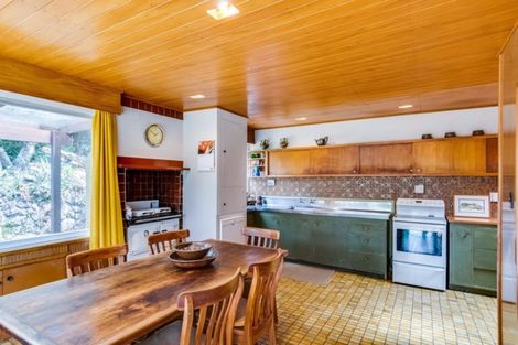 Photo of property in 582 Old Coach Road, Te Pohue, Napier, 4182