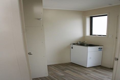 Photo of property in 337 Swanson Road, Ranui, Auckland, 0612