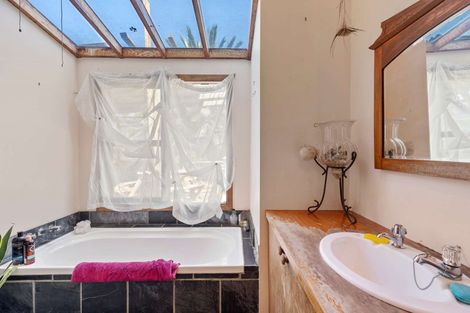 Photo of property in 169 Mcleod Road, South Head, Helensville, 0874