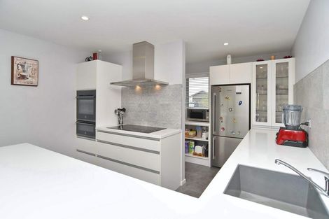 Photo of property in 5 Denton Street, Amberley, 7410