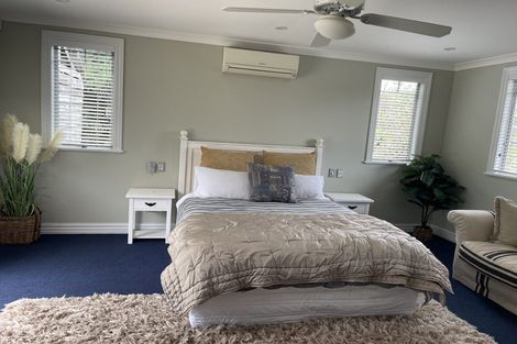 Photo of property in 44 Isobel Road, Greenhithe, Auckland, 0632