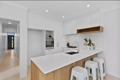 Photo of property in 18 Rauriki Lane, Rosehill, Papakura, 2113