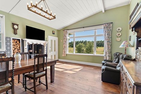 Photo of property in 13 Ahiaruhe Road, Ponatahi, Carterton, 5792